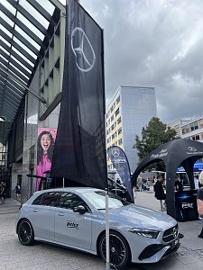 Bilder von den Impressionen am Stand, am Streckenrand und vom Läuferteam.