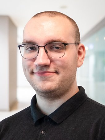 Niklas K&auml;s